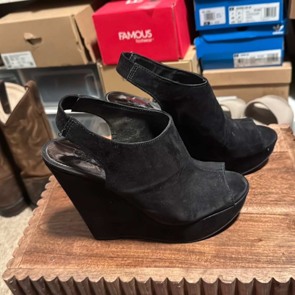 Carlos Santana wedge platform sandals